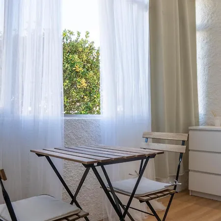 Apartment Santa Cruz - Casa Duluc Silveira (Lisbon)