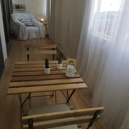 Santa Cruz - Casa Duluc Silveira (Lisbon)